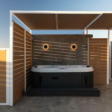 Dolphin Luxury Apartment